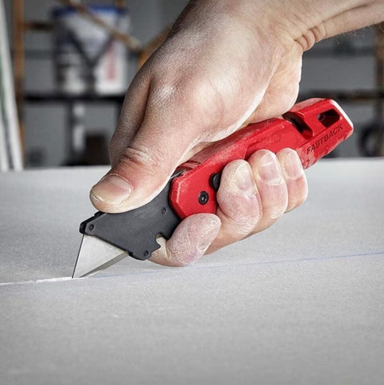 Milwaukee FASTBACK Durable Folding Utility Knife w/Blade Storage